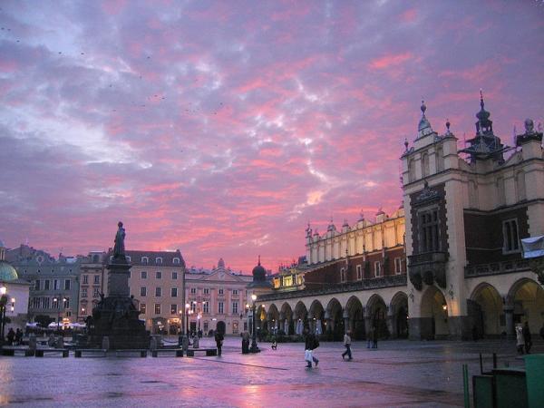 Cracovia partenza con volo diretto da Cagliari Pacchetto viaggio 5 Giorni dal 25 al 29 Marzo 2017 da 340 €